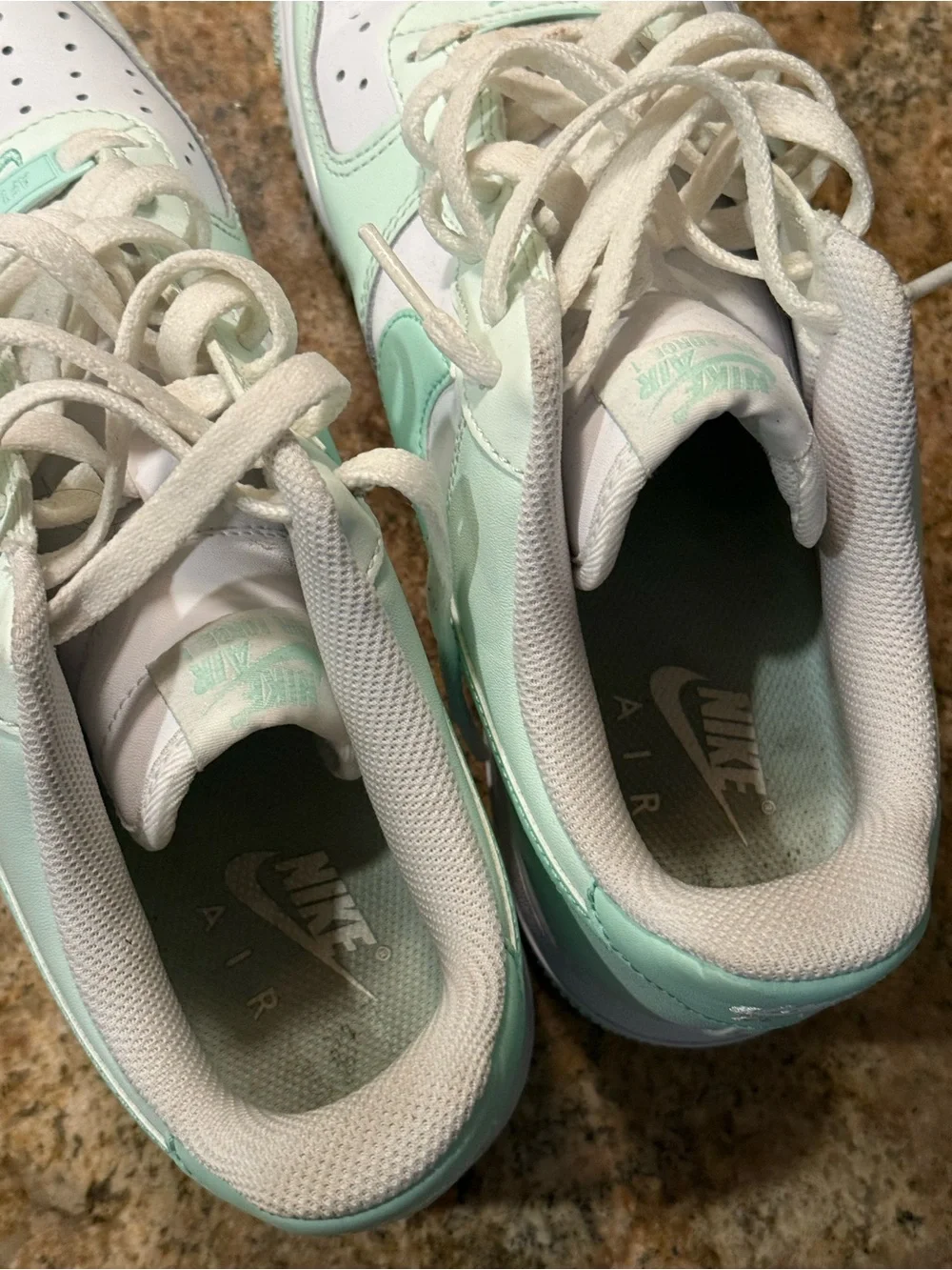 Nike Air Force 1 Mint/White Size 9 FZ4123-394